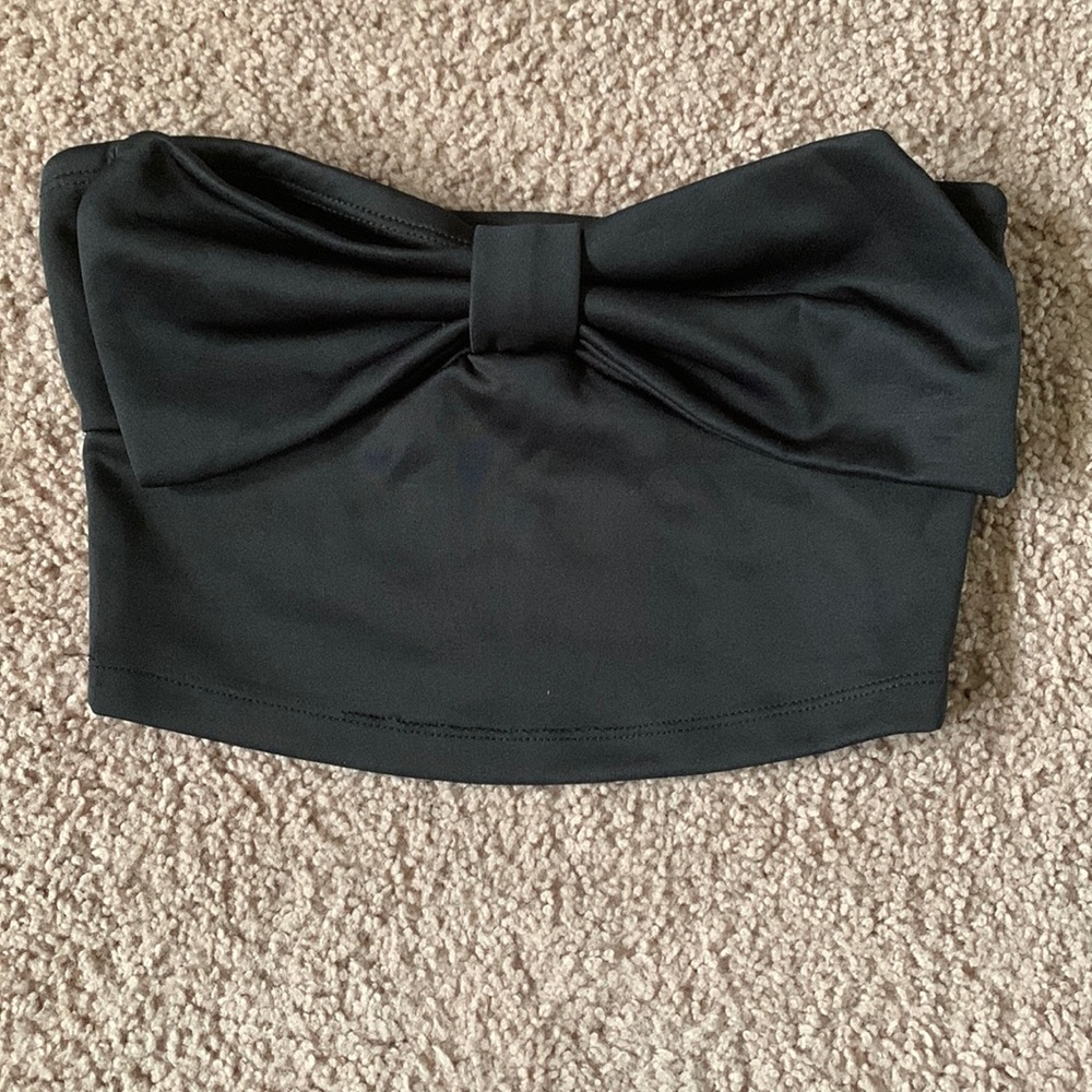 Strapless bow croptop